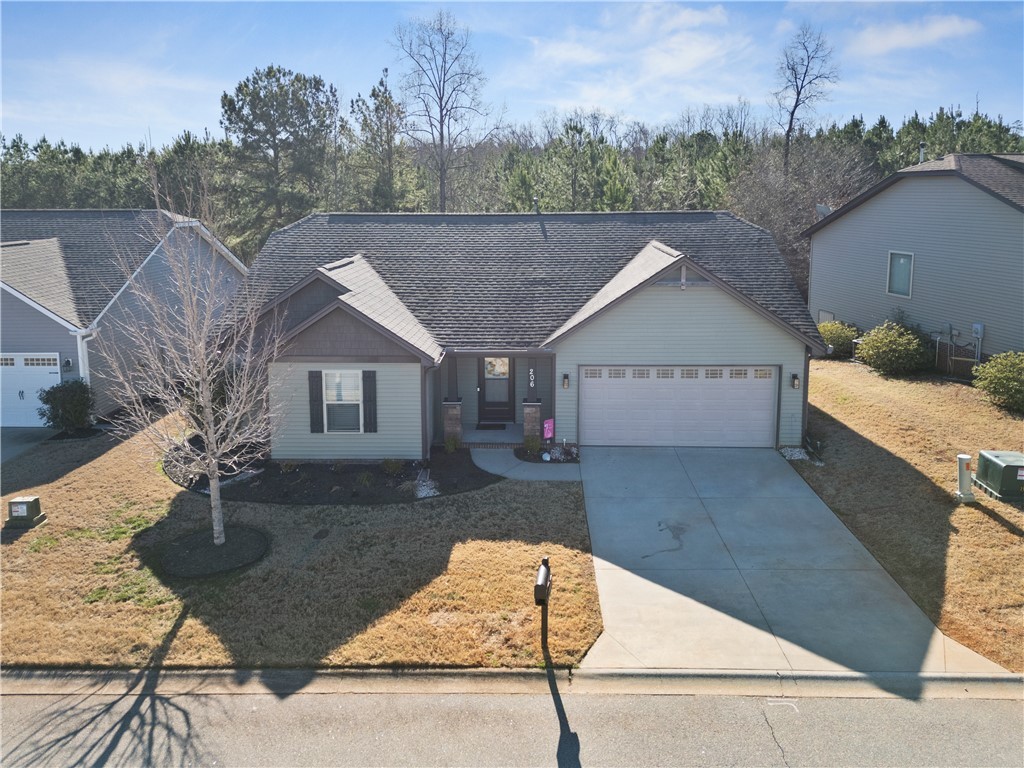 206 N Stonegate Drive, Seneca, South Carolina image 2