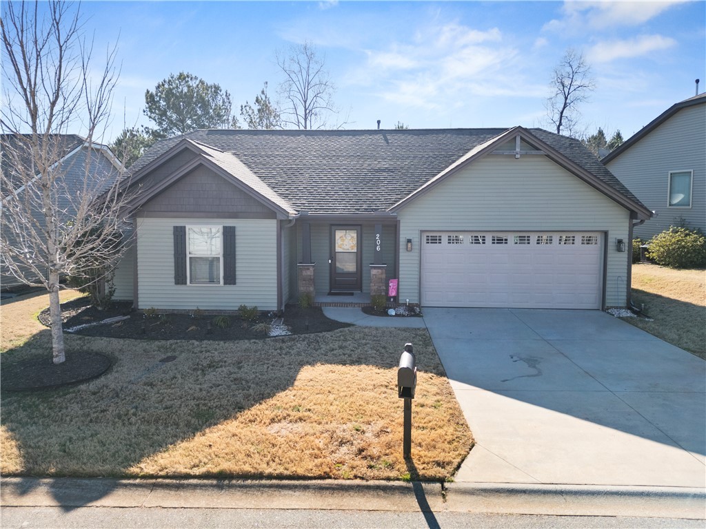 206 N Stonegate Drive, Seneca, South Carolina image 1