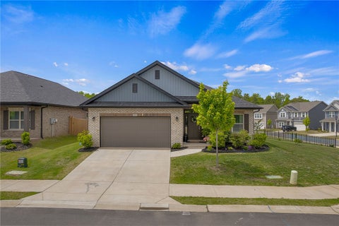 Photo of 61 Woodcross Drive, Simpsonville, SC 29681 (MLS # 20304646)