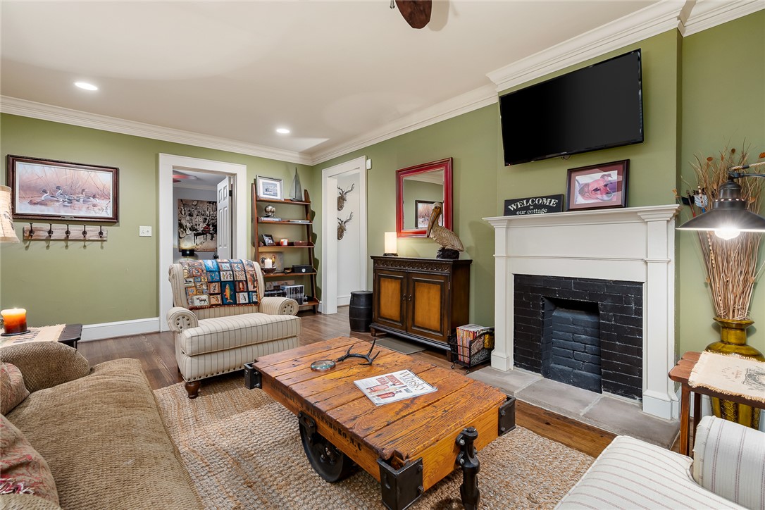 40 Keowee Avenue, Greenville, South Carolina image 7