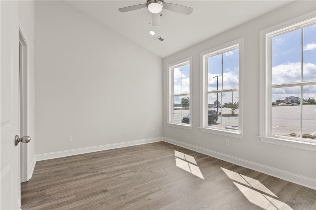 328 Lake Greenwood Boulevard, Greenwood, South Carolina image 4