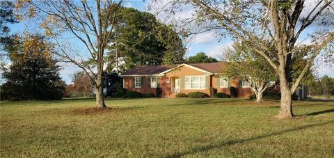 Photo of 1814 Easley Highway, Piedmont, SC 29673 (MLS # 20296800)