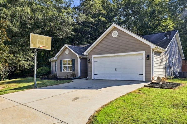 331 MONTI DR, ANDERSON, SC 29625 - Image 27be79c19391b3f5c66f58ff2ffb79de/659671536
