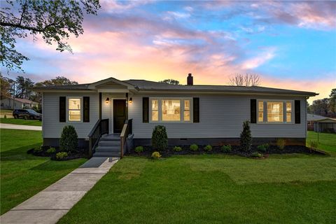 Photo of 101 Mark Street, Easley, SC 29640 (MLS # 20299176)