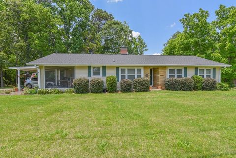 Photo of 1801 Emerald Road, Greenwood, SC 29646 (MLS # 20301547)