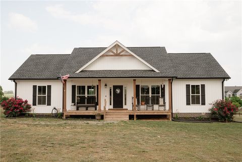 Photo of 116 Public Well Road, Anderson, SC 29626 (MLS # 20300536)