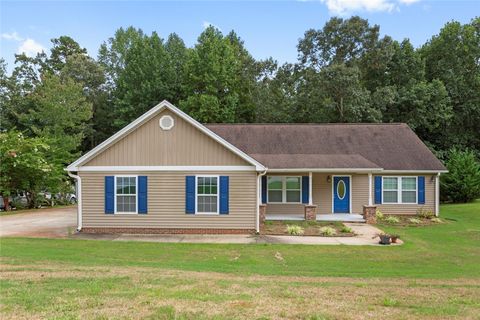 Homes For Sale - 146 Jefferson Road<br/> West Union, SC 29696