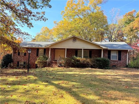 Photo of 100 Hillandale Road, Pendleton, SC 29670 (MLS # 20294793)