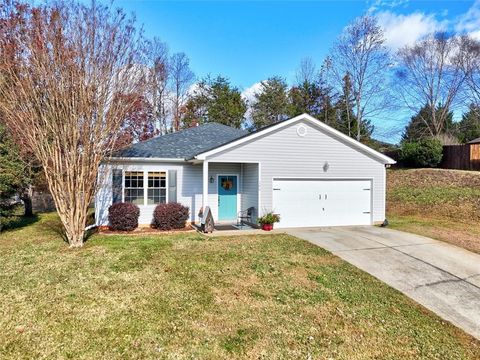Photo of 106 Tallahatchie Court, Liberty, SC 29657 (MLS # 20294926)