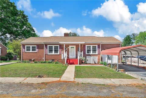 Photo of 219 Beaty Square, Anderson, SC 29624 (MLS # 20299850)