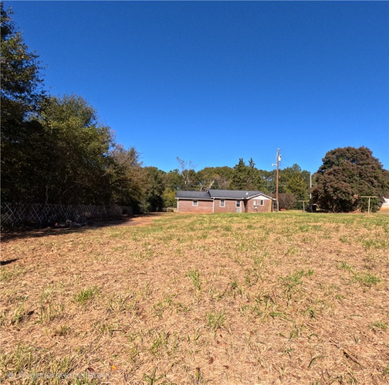 Anderson, South Carolina 29626, United States, 2 Bedrooms Bedrooms, ,2 BathroomsBathrooms,Residential,Active,236690