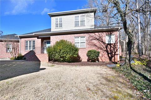 A home in Easley