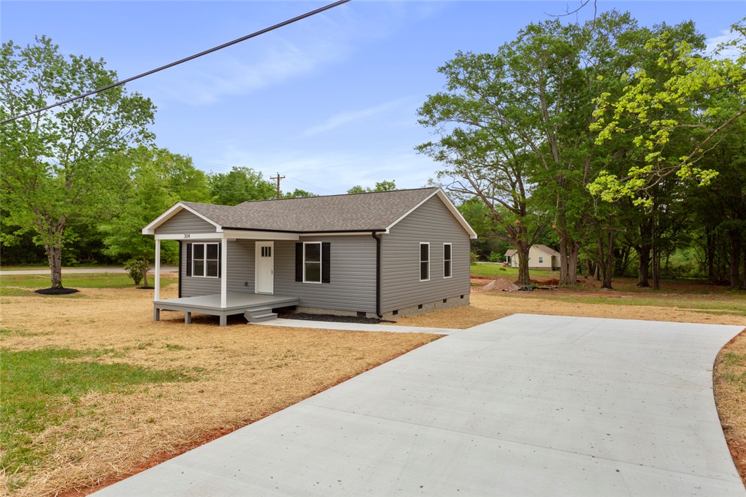 304 Hill Street, Westminster, South Carolina image 3