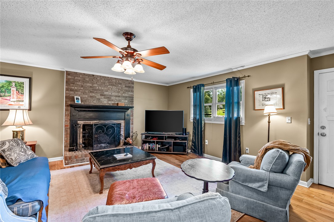 Anderson, South Carolina 29625, United States, 3 Bedrooms Bedrooms, ,2 BathroomsBathrooms,Residential,Active,193144