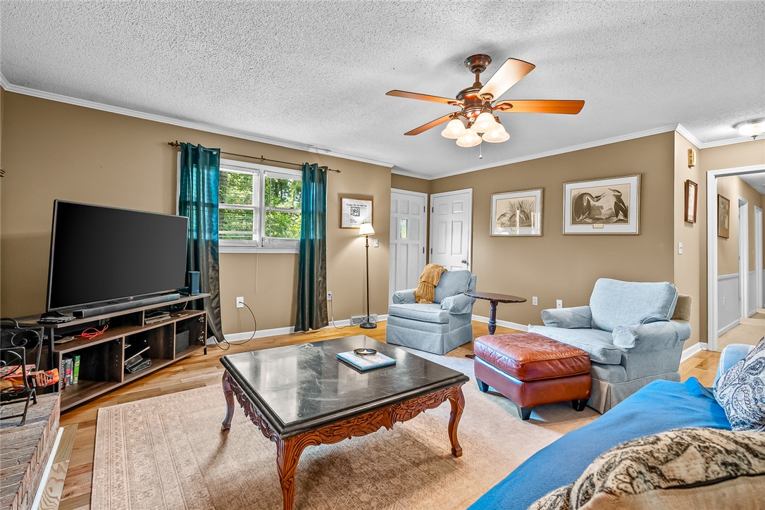 Anderson, South Carolina 29625, United States, 3 Bedrooms Bedrooms, ,2 BathroomsBathrooms,Residential,Active,193144