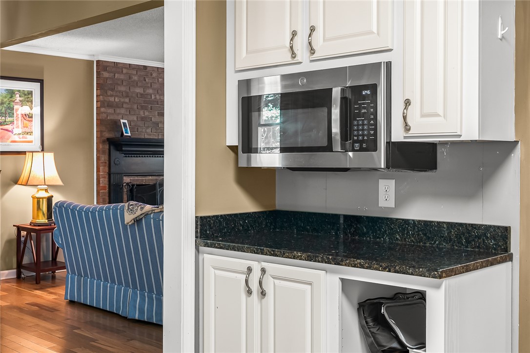 Anderson, South Carolina 29625, United States, 3 Bedrooms Bedrooms, ,2 BathroomsBathrooms,Residential,Active,193144