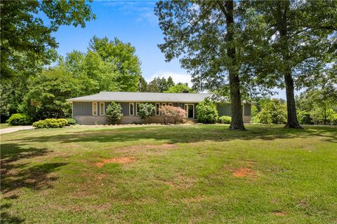 Photo of 1117 Southern Acres, Anderson, SC 29625 (MLS # 20301312)