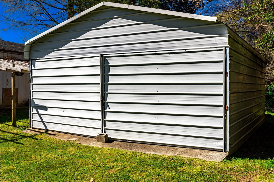 109 Pinewood Avenue, Clinton, South Carolina image 30