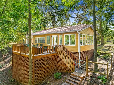 Photo of 158 Creekwood Road, Hartwell, GA 30643 (MLS # 20295084)