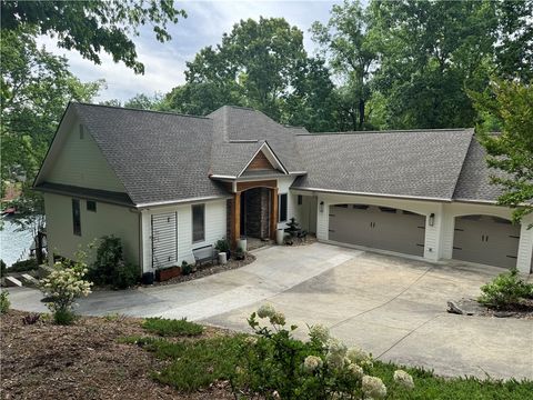 Photo of 206 N Beacon Shores Drive, Seneca, SC 29672 (MLS # 20300168)