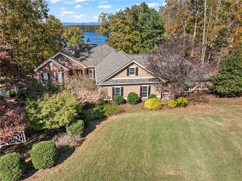 Photo of 304 Falling Leaf Court, Seneca, SC 29672 (MLS # 20294153)