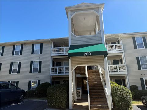 Photo of 102 Calhoun Street #221, Clemson, SC 29631 (MLS # 20293971) Photo of 102 Calhoun Street #221, Clemson, SC 29631 (MLS # 20293971)