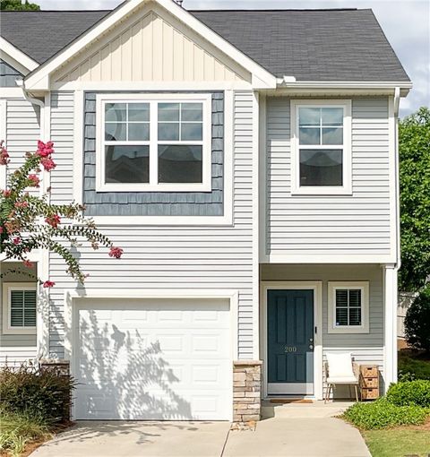 Homes For Sale - 200 Button Willow Street<br/> Taylors, SC 29687