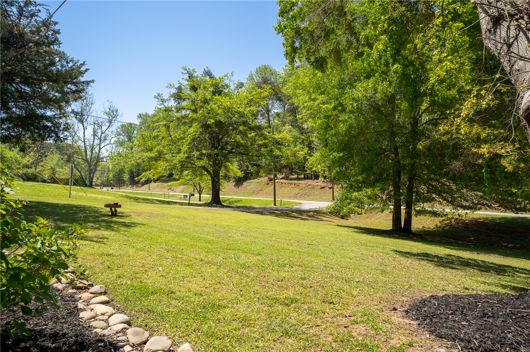 103 Pineknoll Drive, Seneca, South Carolina image 6