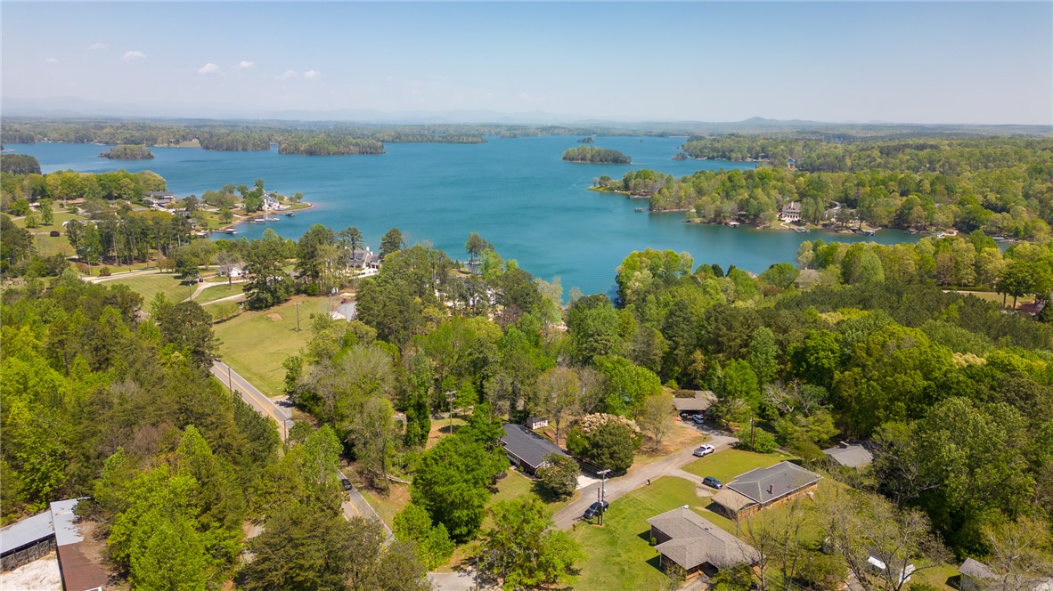 103 Pineknoll Drive, Seneca, South Carolina image 10