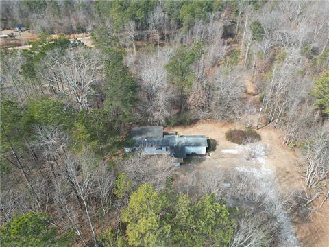 Mobile Home For Sale - 1619 Davis Creek Road<br/> Seneca, SC 29678
