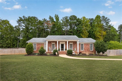 Homes For Sale - 213 Briarwood Drive<br/> Belton, SC 29627