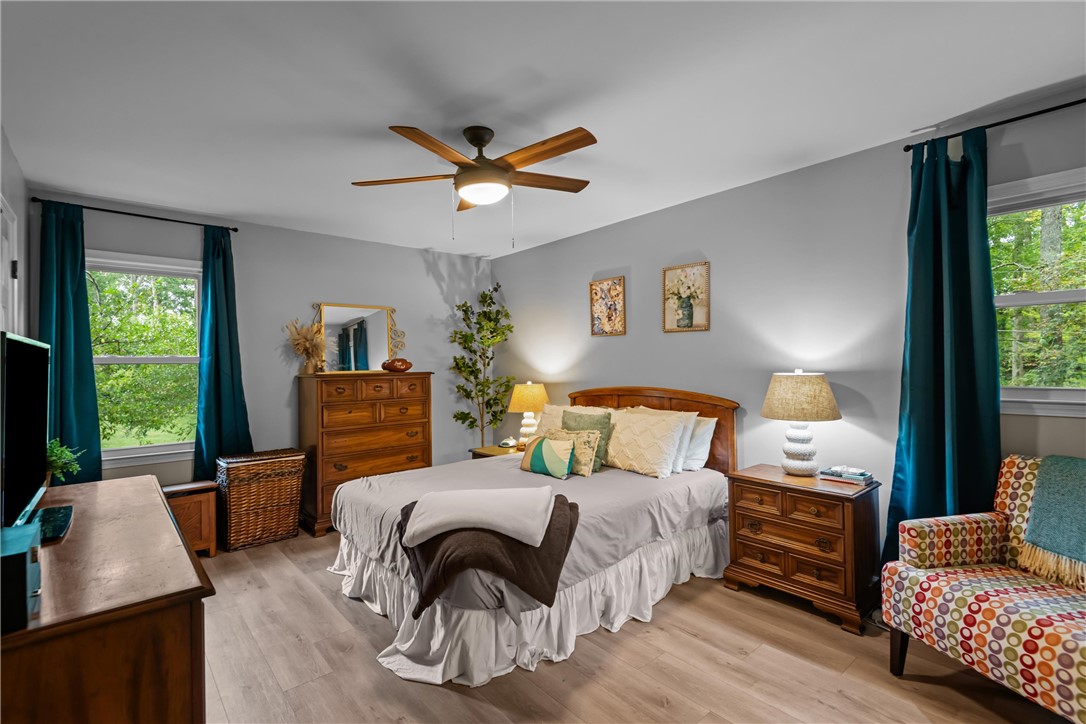 Anderson, South Carolina 29621, United States, 3 Bedrooms Bedrooms, ,2 BathroomsBathrooms,Residential,Pending,217914