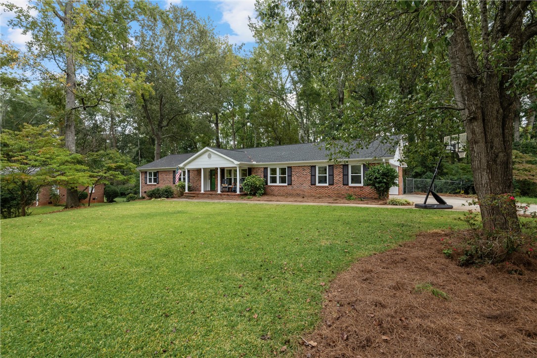 Anderson, South Carolina 29621, United States, 3 Bedrooms Bedrooms, ,2 BathroomsBathrooms,Residential,Pending,217914