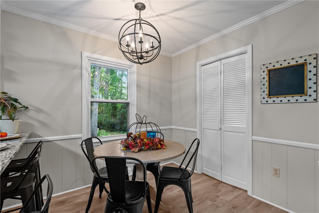 Anderson, South Carolina 29621, United States, 3 Bedrooms Bedrooms, ,2 BathroomsBathrooms,Residential,Pending,217914