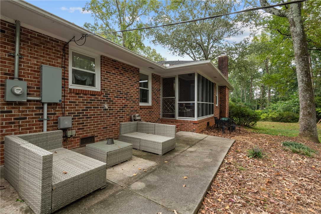 Anderson, South Carolina 29621, United States, 3 Bedrooms Bedrooms, ,2 BathroomsBathrooms,Residential,Pending,217914