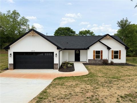 Photo of 105 Leon Drive, Anderson, SC 29621 (MLS # 20300001)