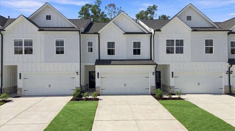 Townhouse For Sale - 116 Brass Tack Drive<br/> Anderson County, Powdersville, SC 29611