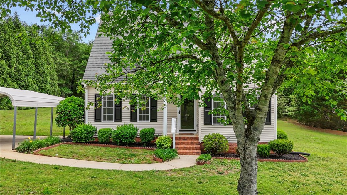 203 Quintana Circle, Westminster, South Carolina image 2