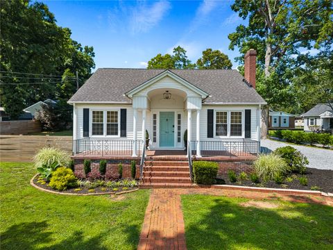 Homes For Sale - 702 Glenwood Avenue<br/> Anderson County, Anderson, SC 29625