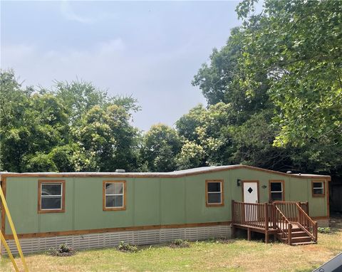 Mobile Home For Sale - 201 Craft Street<br/> Calhoun Falls, SC 29628
