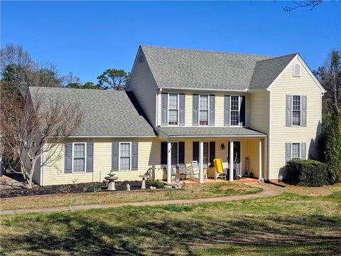 Photo of 224 Ike Road, Six Mile, SC 29682 (MLS # 20299271)