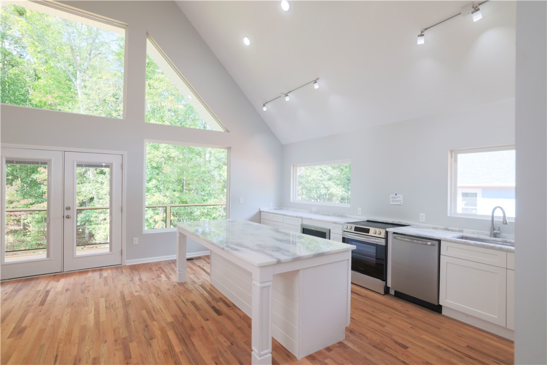 425 Lakewood Drive, Townville, South Carolina image 6