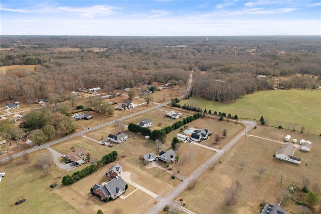 Belton, South Carolina 29627, United States, 4 Bedrooms Bedrooms, ,2 BathroomsBathrooms,Residential,Active,250230