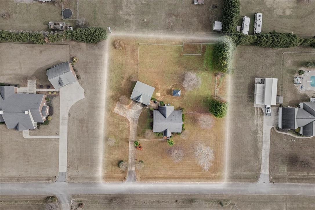 Belton, South Carolina 29627, United States, 4 Bedrooms Bedrooms, ,2 BathroomsBathrooms,Residential,Active,250230