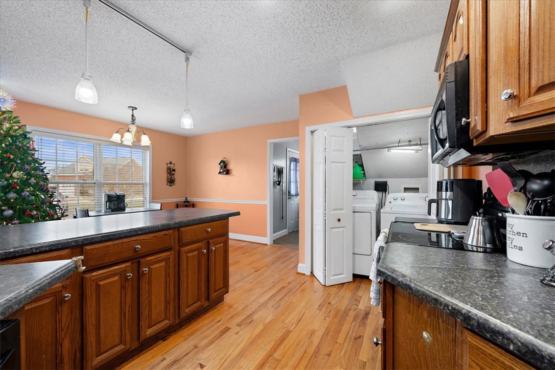 Belton, South Carolina 29627, United States, 4 Bedrooms Bedrooms, ,2 BathroomsBathrooms,Residential,Active,250230