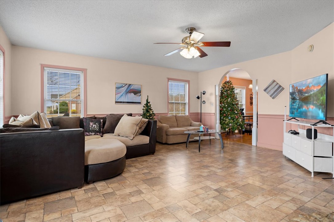 Belton, South Carolina 29627, United States, 4 Bedrooms Bedrooms, ,2 BathroomsBathrooms,Residential,Active,250230