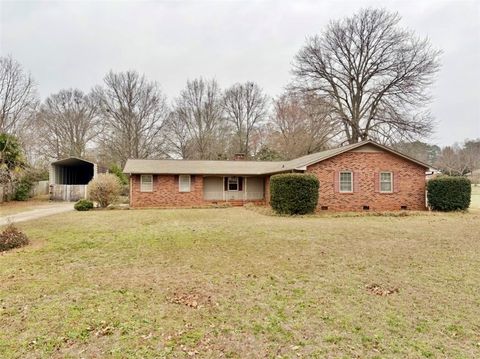 Photo of 402 Loblolly Drive, Anderson, SC 29625 (MLS # 20297857)