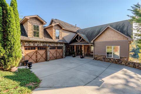 Photo of 137 W Waters Edge Lane, West Union, SC 29696 (MLS # 20293920)
