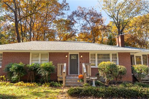 Photo of 406 Upper Highland Drive, Clemson, SC 29631 (MLS # 20294486)