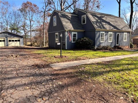 A home in Clemson